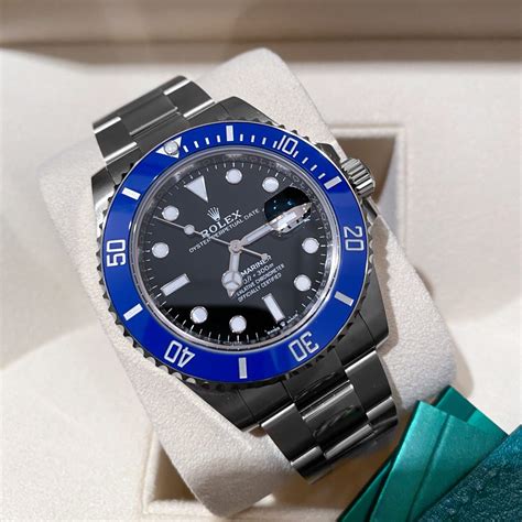 2020 rolex submariner date.